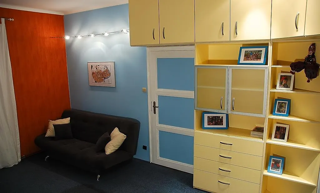 Spacious Apartment In The Heart Of Krasków