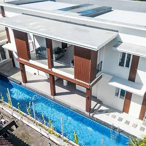 https://apt-charming-1-bedroom-in-central-seminyak-seminyak-bali.ubudhotelsnow.com